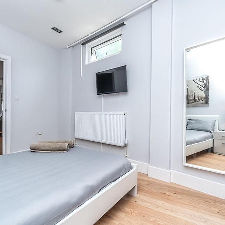 Modern Apartment In East London Bagian luar foto