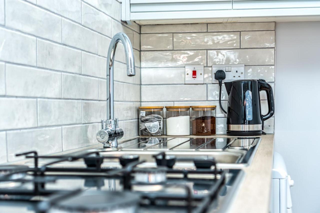 Modern Apartment In East London Bagian luar foto